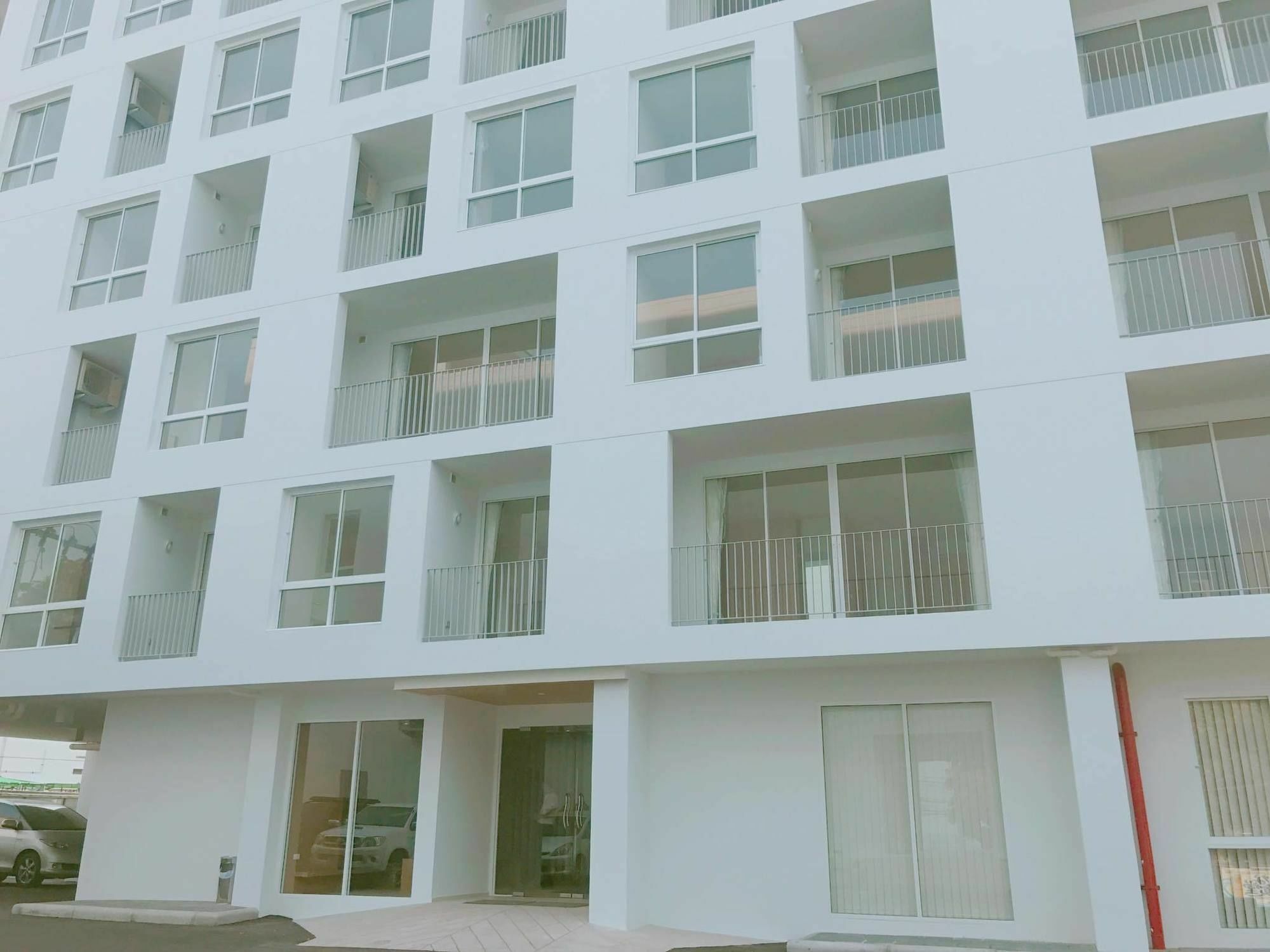 Karin Hotel & Service Apartment - Sha Extra Plus Сирача Экстерьер фото