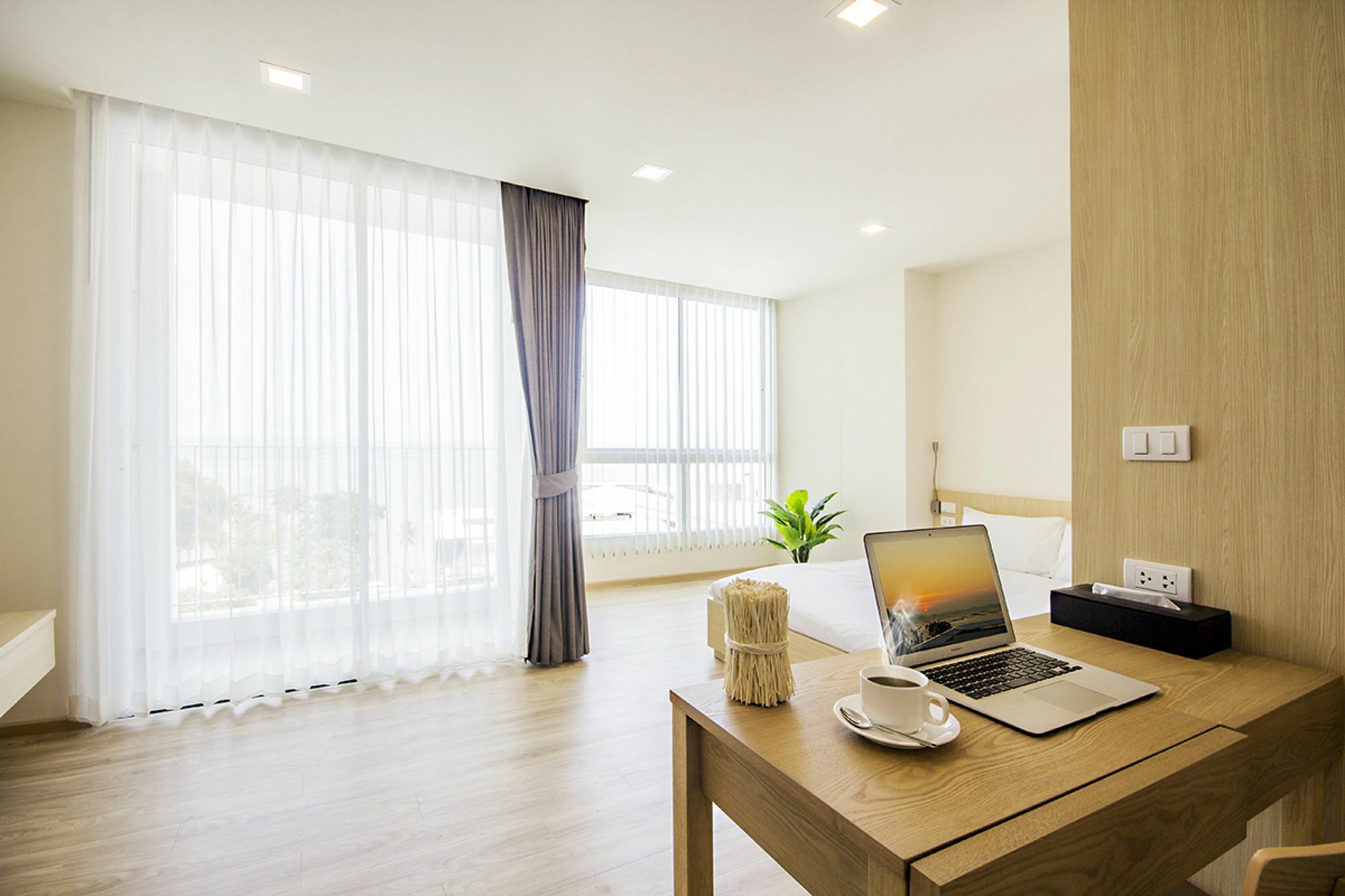 Karin Hotel & Service Apartment - Sha Extra Plus Сирача Экстерьер фото